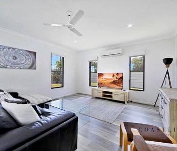 BREAK LEASE: 3 bedroom home located near central Bargara! - Photo 1