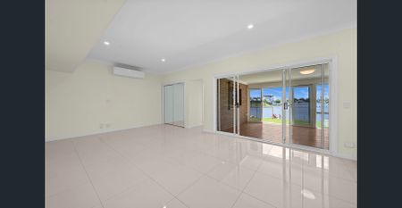 North-Facing Waterfront Oasis with Skyline Views in Broadbeach Waters - Photo 3