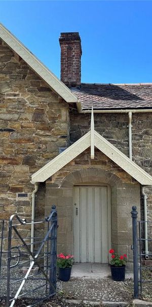 3 bedroom detached house to rent - Photo 2