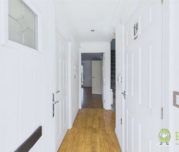 4 Bedroom - Photo 4