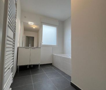 location Appartement T3 DE 59.11m² À DEVILLE LES ROUEN - Photo 3