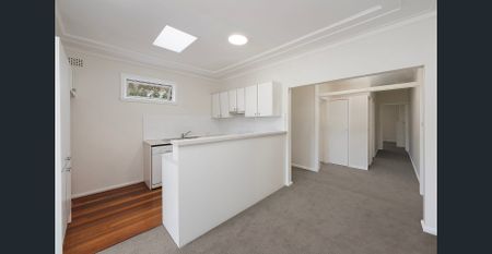 Freshly Updated Family Home in Prime Cammeray Location - Photo 5