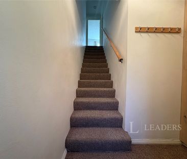 2 bedroom property to rent Bishops Close, NR7 - Photo 2