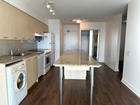 For Lease - 29 Singer Court Unit# 601, Toronto, Ontario - Photo 5