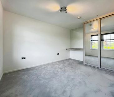 4 bedroom terraced house to rent - Photo 2