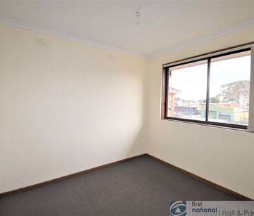 1 / 12 Kelvin Grove, Springvale - Photo 2