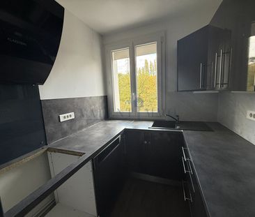 Location Appartement 3 pièces 64m² - Photo 2