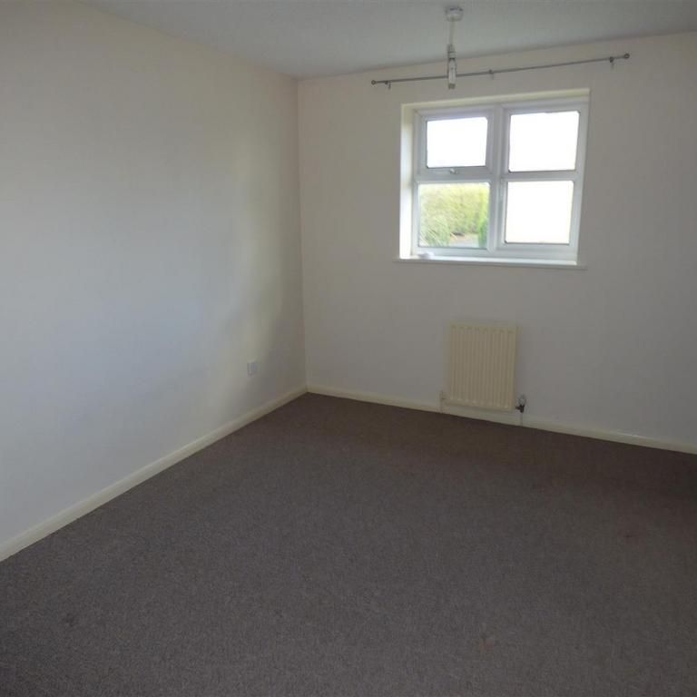 2 bedroom semi-detached house to rent - Photo 1