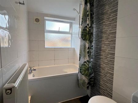 4 bedroom house share to rent - Photo 3