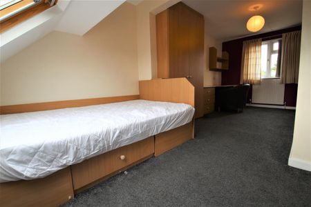 Becketts Park Crescent, Headingley, LS6 3PH, Leeds - Photo 5