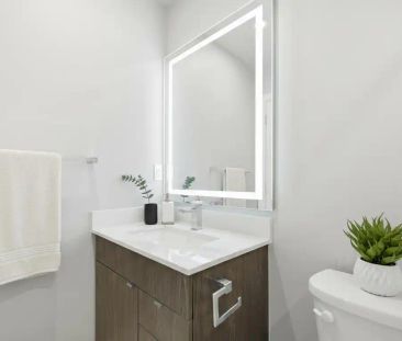 West Garneau — 2 Bed 2 Bath - D4 - Photo 6