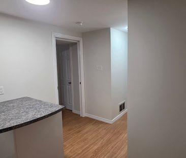 For Lease - 16 Lynwood Court, Brampton, Ontario - Photo 6