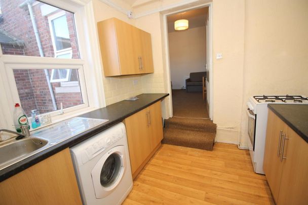 3 bedroom Student Flat to rent in Coniston Avenue, Jesmond, Newcastle Upon Tyne - Photo 1