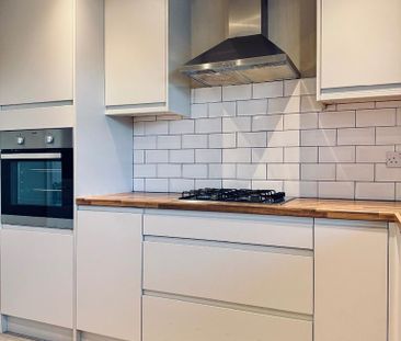 3 bedroom terraced house to rent - Photo 6