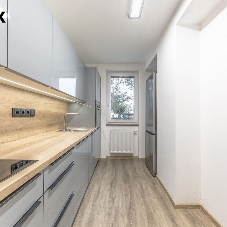 Pronájem bytu 3+1 80 m² - Photo 1