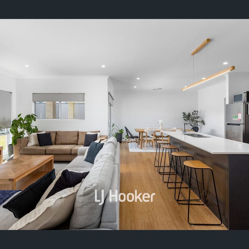 103 Grandite Fairway, Australind, WA 6233 - Photo 1