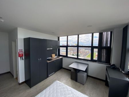 Studio to rent - Photo 5