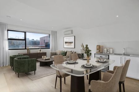 Bright Apartment in Great Location! - Photo 2