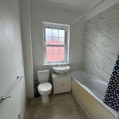 Sussex Place, Slough, Berkshire, Sl1 - Photo 3