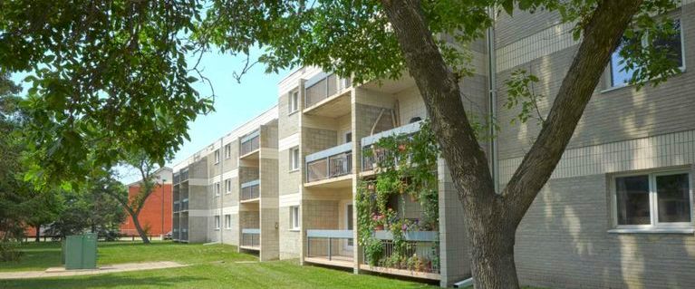 Markham Place 1000 | 1000 Markham Road, Winnipeg - Photo 1