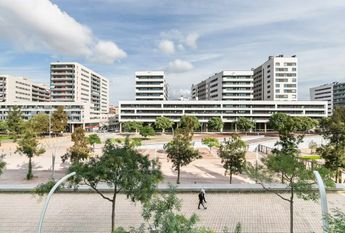 Carrer de Pi i Margall, Badalona, Catalonia 08912