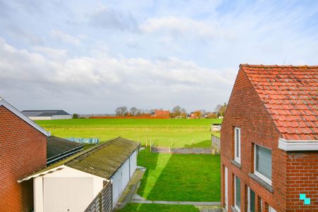 HOB met vier slaapkamers in centrum Hooglede - Photo 3