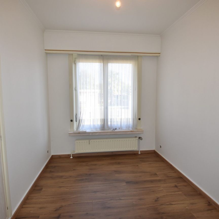 Ruime bungalow met tuin in rustige doodlopende straat te Nieuwkerken - Foto 1