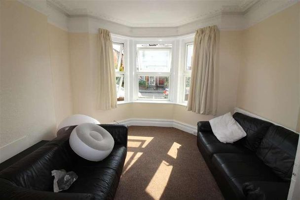 Devonshire Road, Southampton, SO15 - Photo 1