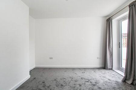 1 bedroom apartment to rent Gorleston Road, Branksome, Poole, BH12 - Photo 2