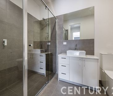 Modern Townhouse in Ideal Location - Photo 3