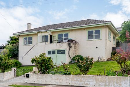 Timeless Charm With River Views - Photo 4