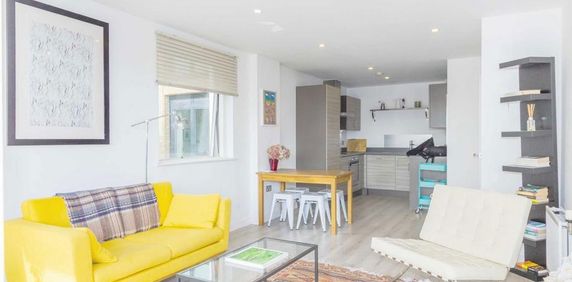 1 bedroom flat to rent - Photo 2