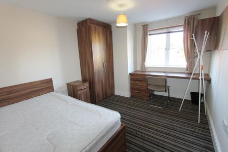 5 bedroom flat to rent - Photo 5