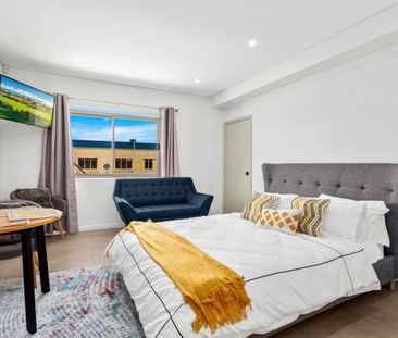 Furnished Studio Apartment - Photo 1