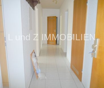 **Großzügig geschnittene super schöne 3 Zimmerwohnung** mit 2 Balko... - Photo 1