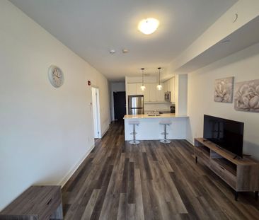 For Lease - 50 Lakebreeze Drive Unit# 327, Clarington, Ontario - Photo 3