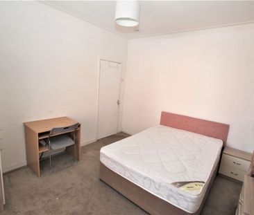 3 Bedroom , Chester - Photo 4