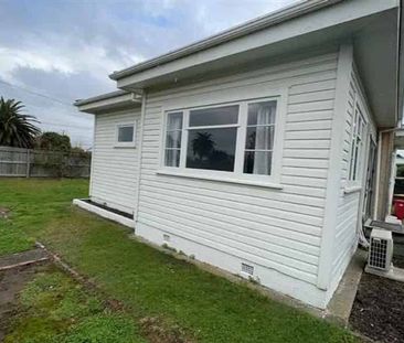 Convenience on Mabel - Photo 5