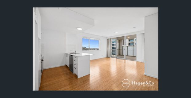 COASTAL LUXURY LIVING - Photo 1