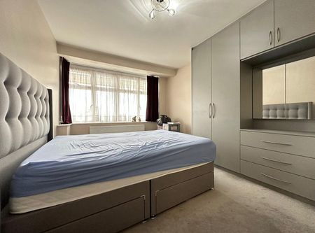 Carisbrooke Close, Stanmore, HA7 - Photo 3