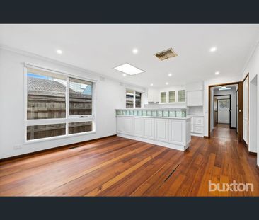 31 Hibiscus Avenue, Cheltenham, Vic 3192 - Photo 4