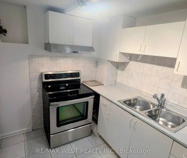 1559 Northmount Avenue #Basement - Photo 4