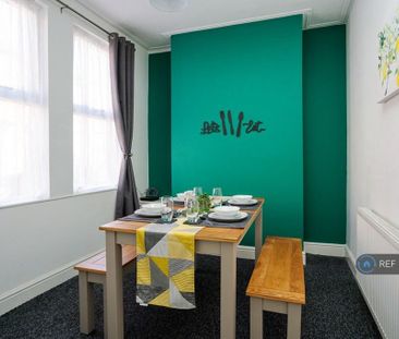 2 bedroom terraced house to rent - Photo 3