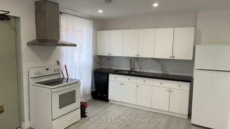 For Lease - 42A Amelia Street, Toronto, Ontario - Photo 3