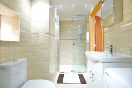 Studio to rent - Photo 5