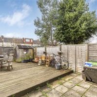 Robinson Road, London, SW17 - Photo 1