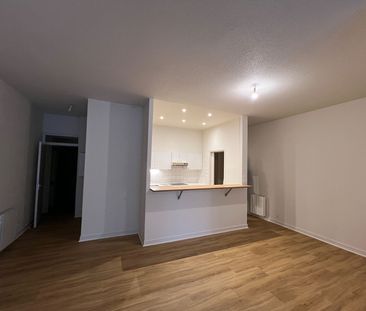 Location Appartement 3 pièces 83m² - Photo 4