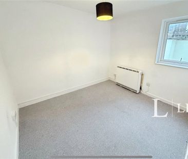 2 bedroom apartment to rent Clarence Court, Clarence Road, Cheltenh... - Photo 1