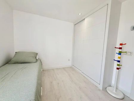 Dúplex de alquiler en Calle Torrox, Lo Cea - Photo 5