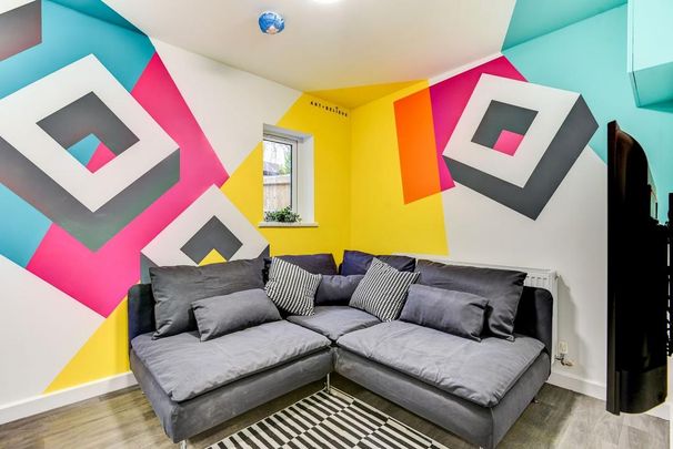 1 bedroom in a house share to rent - Photo 1